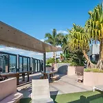 1-bedroom With Pool, Sauna, And Parking In South Apartment Brisbane