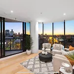 Apartment Breathtaking Sunset View Apartment, Location In The Brisbane