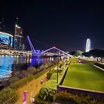 Lux City View Brisbane - Free Parking