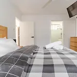 Value With View Sleeps 7 Apartment *