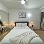 Prime Toowong 3br - Walk To Shops And Transport Brisbane