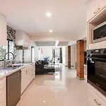 Holiday home 20a Ashgrove - Movie
