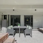 20a Ashgrove - Movie Holiday home