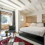 20a Ashgrove - Movie * Brisbane