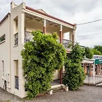 Modern Top Floor 2Br With Private Deck