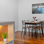 Near Southbank And Cbd Stylish 2Br Pool And Park