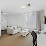New 1-Bedroom Apt In The Heart Of South Brisbane
