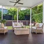 Luxury Queenslander Awaits! Sleeps 8, 3 Car Parks *