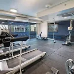 Bowen Hills Spacious Apartment 3Beds 1Bth Free Parking