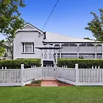 Family Friendly, Pool, 9Km To City By Custom Bnb Hosting