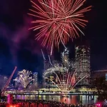 Luxury 1B Aprt In Bne City Land Mark Queens Wharf