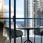 1bed 1bath With Story Bridge And River Views, Parking, And Private Balcony M7 Brisbane