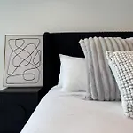 1br Ny Style Casino - Skywalk Terrace Apartment