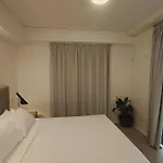Bowen Hills Spacious Apartment 3Beds 1Bth Free Parking