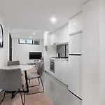 Eve - South Bank Location, Free Carpark, Privately Hosted Apartment Brisbane