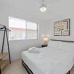 Quiet 3Brm Apt Near Gabba With Free Parking & Wifi