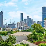 Quiet 3brm Near Gabba With Free Parking & Wifi * Brisbane