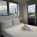 Apartment Modern Meets The Gabba Brisbane