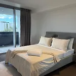 Apartment Modern Meets The Gabba