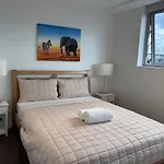 Modern Meets The Gabba