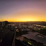 Sky-High 2Br In Cbd Spectacular Views C22 Brisbane