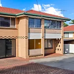 1Mins To Pinelands Plaza 4Br Chic Family Retreat