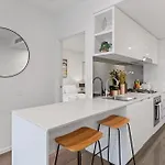 South Bank With Views, Study & Park Apartment Brisbane