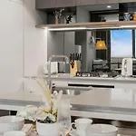 1b Queens Wharf Riverside Living Apartment Brisbane