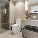 1b Queens Wharf Riverside Living Apartment