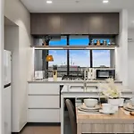 1b Queens Wharf Riverside Living Apartment *
