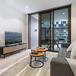 New 2Br Apt At Queens Wharf Bne