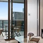 Luxurious 2br W River View Apartment Brisbane
