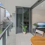 1B Queens Wharf Luxury Residence
