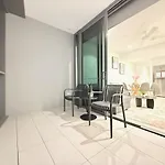 Serene 1bed Sofa Bed With Pool & River Views At Qwr Brisbane