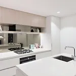 Serene 1bed Sofa Bed With Pool & River Views At Qwr Apartment *