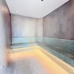 Serene 1bed Sofa Bed With Pool & River Views At Qwr Apartment *