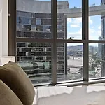 2 Bedroom In Queens Wharf