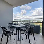 1br Ny Style Casino - Skywalk Terrace Apartment