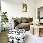 La Pague - Near Cbd - Parking - 2 Bedroom Retreat *