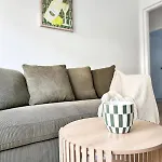 Apartment La Pague - Near Cbd - Parking - 2 Bedroom Retreat Brisbane