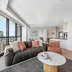 Stunning Sky Home With Endless Views, Pool & Parking