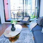 Modern 2Br At A Prime Location With Balcony