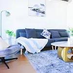 Modern 2Br At A Prime Location With Balcony