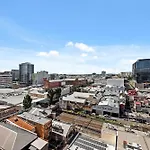 Stylish 2Br With Huge Gym, Infinity Pool And Parking