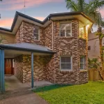 Modern Family Home In Brisbanes Trendiest Suburb