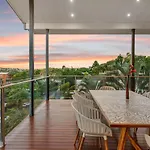 Modern Family Home In Brisbanes Trendiest Suburb