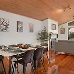 Holiday home A/c Throughout In Brisbane's Trendiest Suburb *