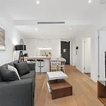 Apartment Valley Pad With Infinity Pool, Gym And Office! *