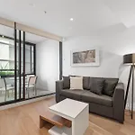 Apartment Valley Pad With Infinity Pool, Gym And Office!