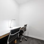 Valley Pad With Infinity Pool, Gym And Office! Apartment *
